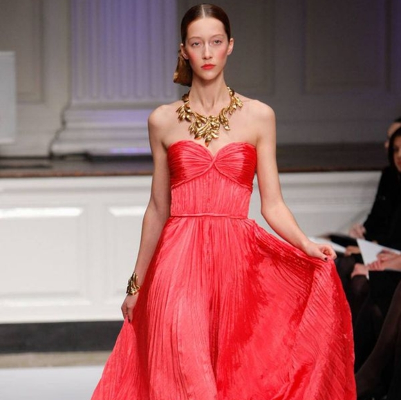 *$4,400 OSCAR DE LA RENTA SILK LINED RED RUNWAY DRESS US 10 - Picture 9 of 11